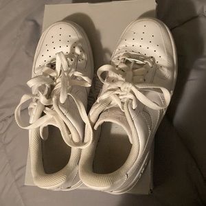 Air Force Ones Size 6